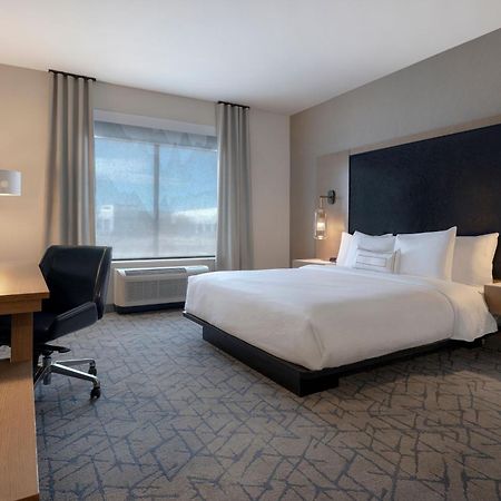 Fairfield By Marriott Inn & Suites Denver Airport At Gateway Park Exterior foto