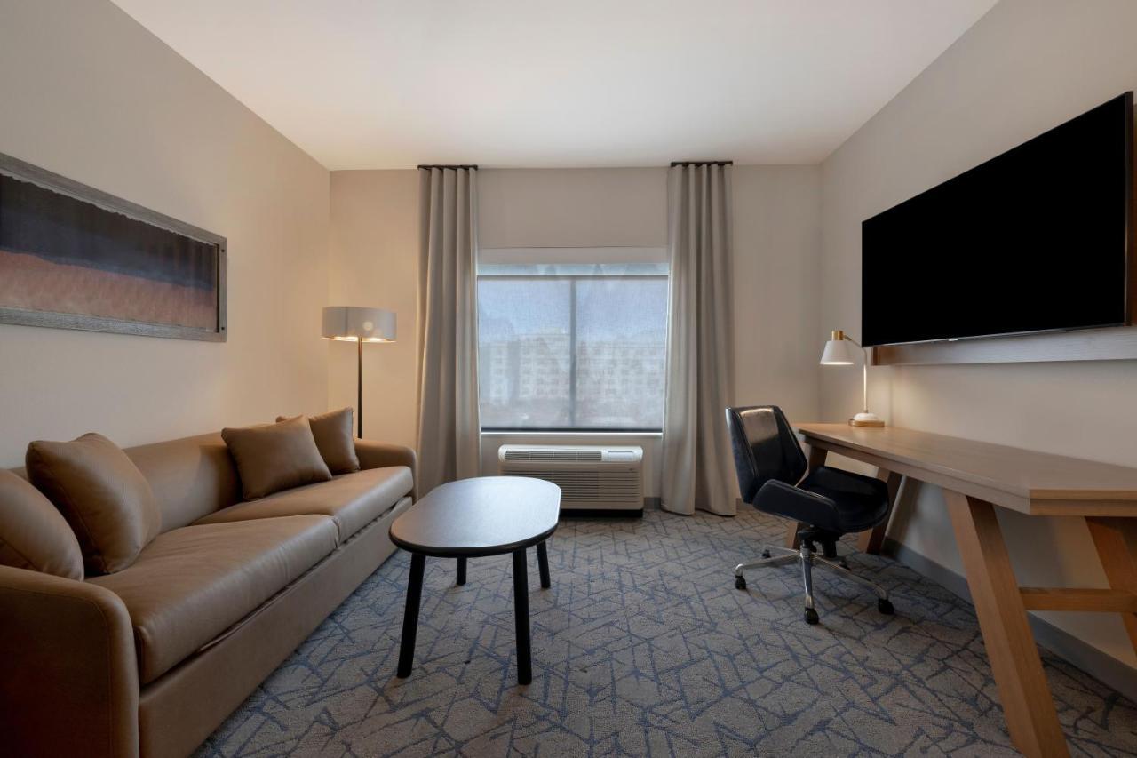 Fairfield By Marriott Inn & Suites Denver Airport At Gateway Park Exterior foto