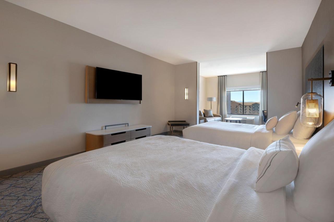 Fairfield By Marriott Inn & Suites Denver Airport At Gateway Park Exterior foto